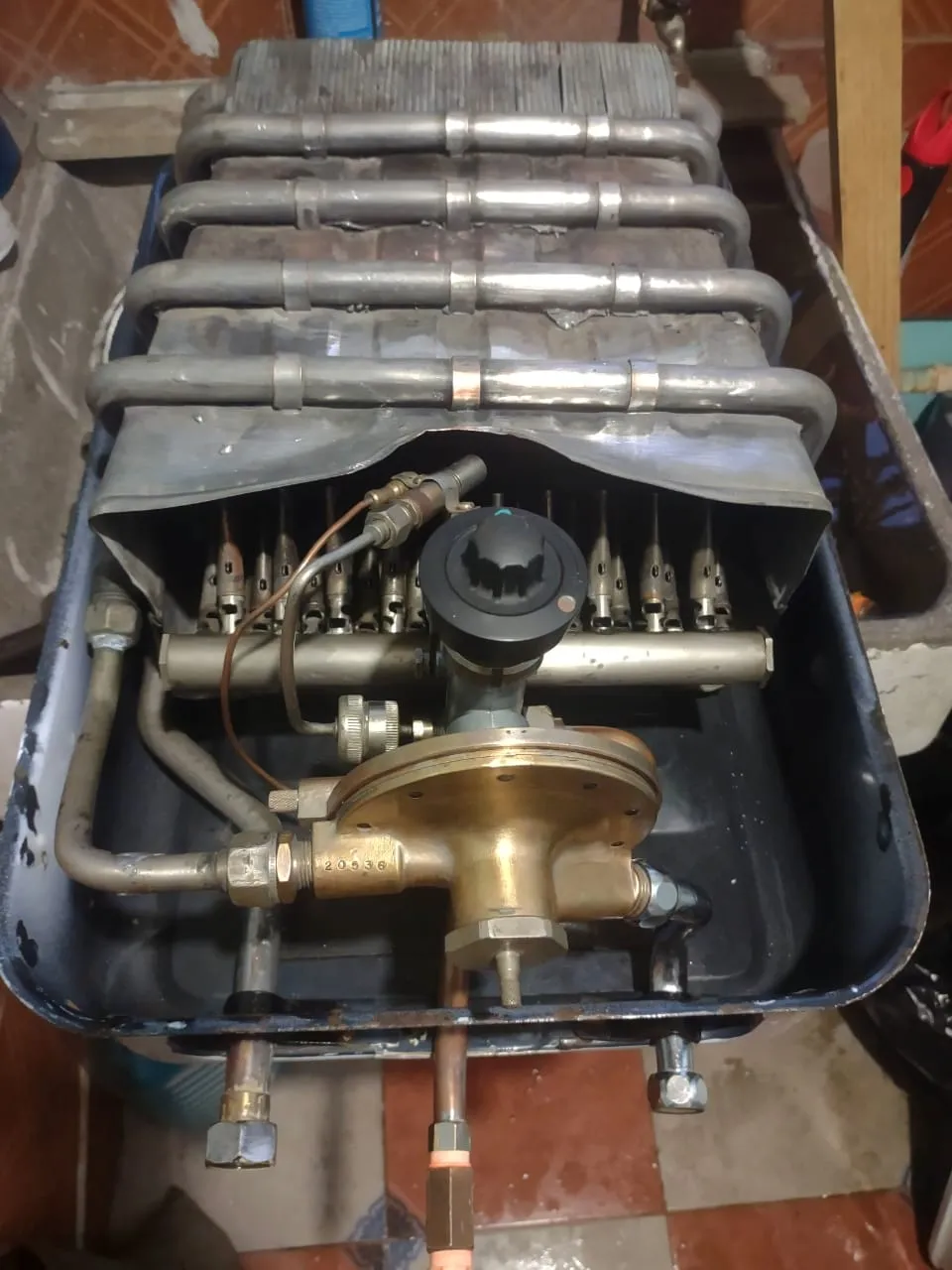 Reparación de calentador de gas